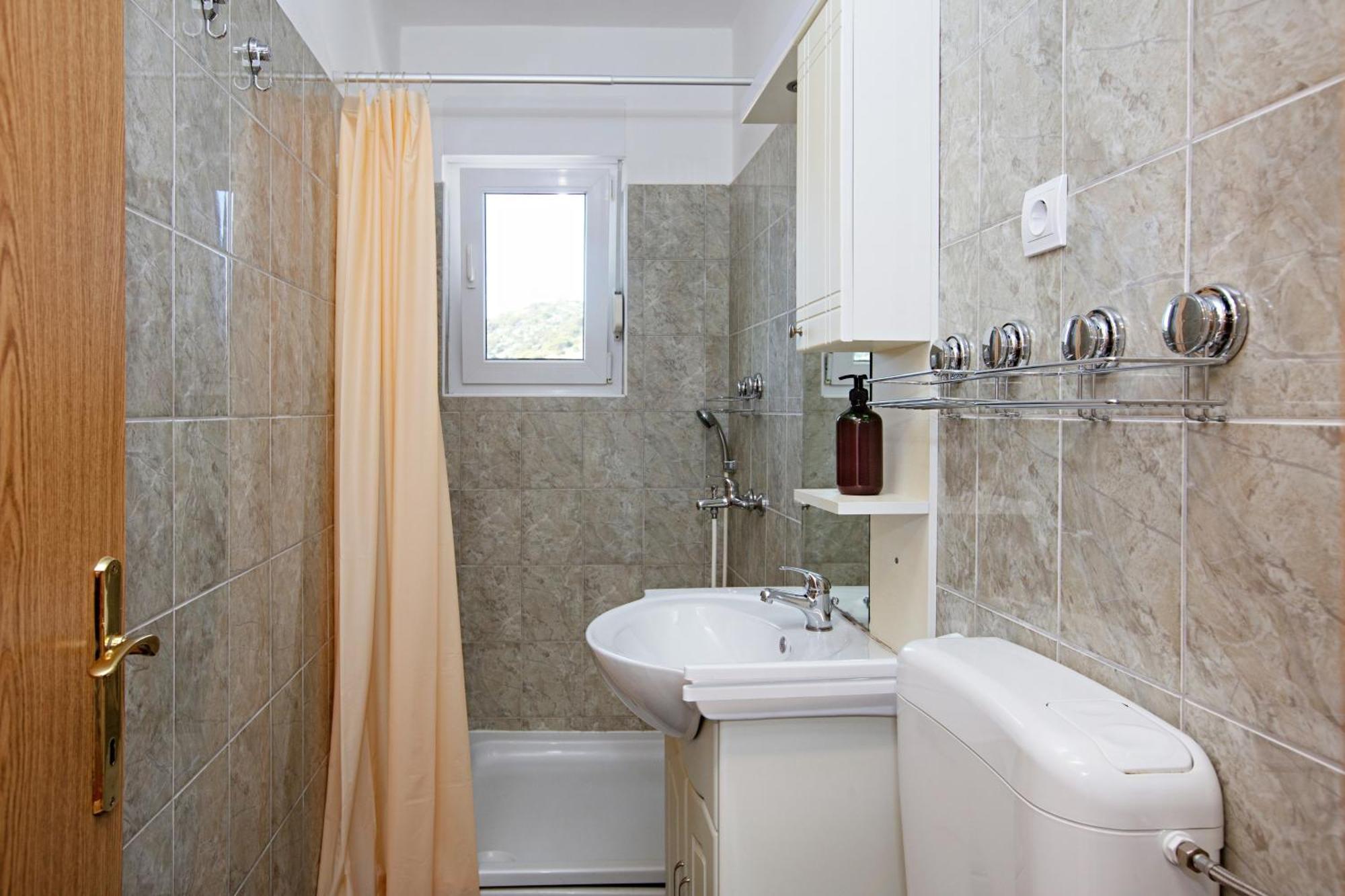 Apartment By The Sea Tisno, Murter - 4295 Tisno