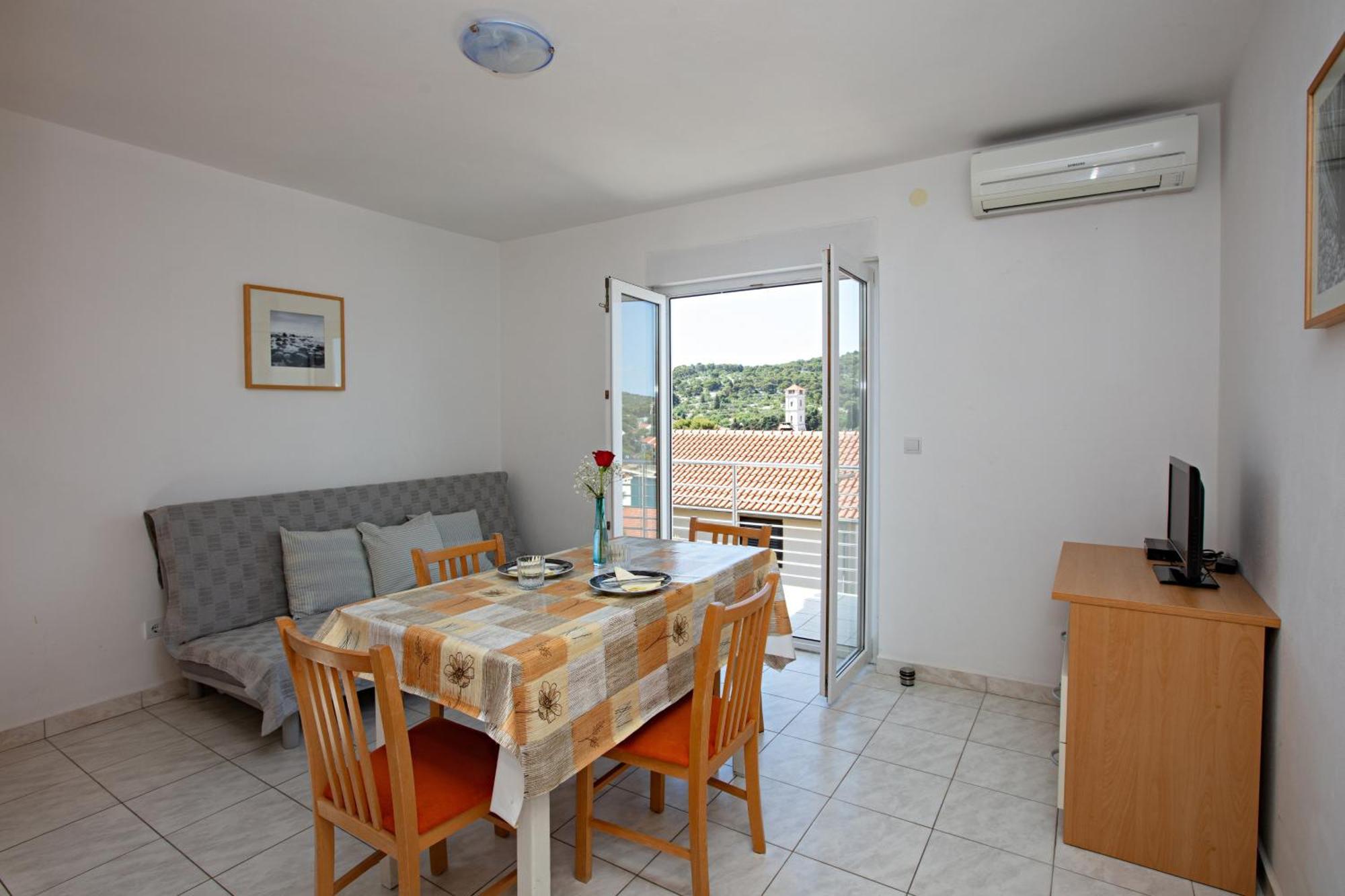 Apartment By The Sea Tisno, Murter - 4295 Tisno