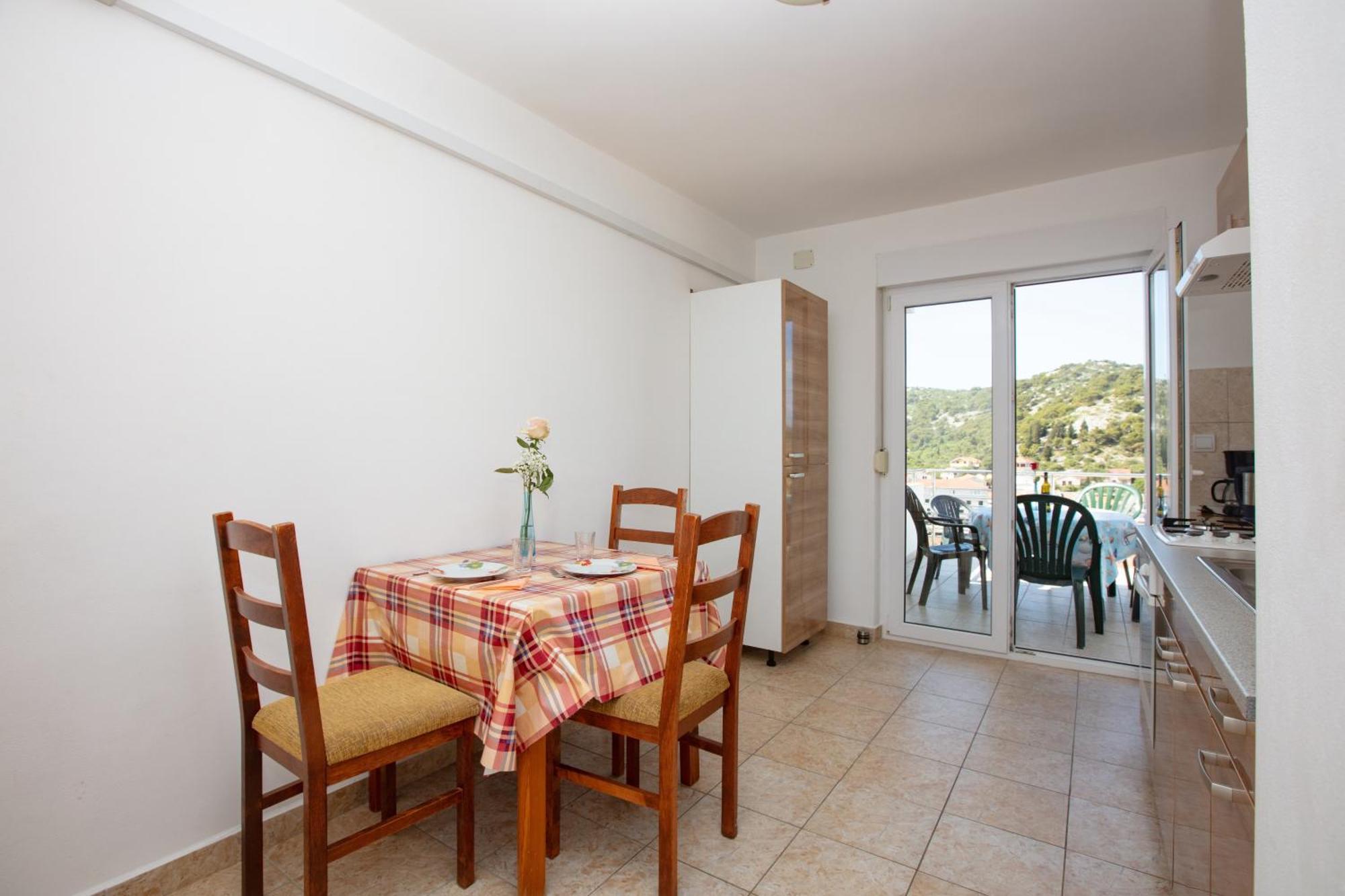 By The Sea Tisno, Murter - 4295 Apartment *