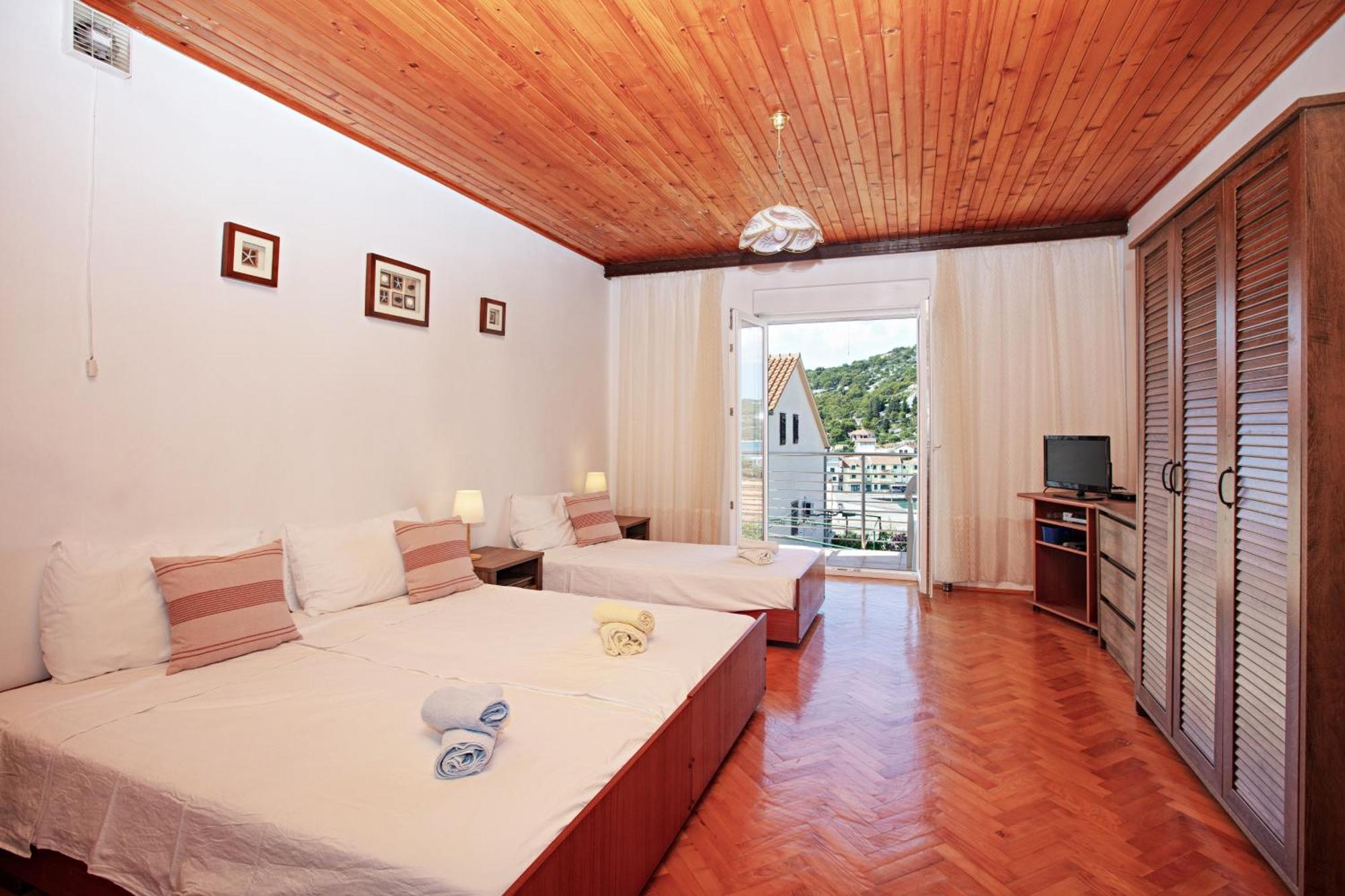 By The Sea Tisno, Murter - 4295 Apartment *